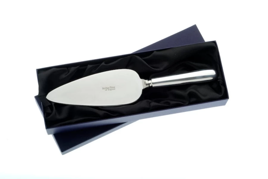 "Arthur Price Baguette Pie Knife - Premium Stainless Steel Single Blade Cutlery"